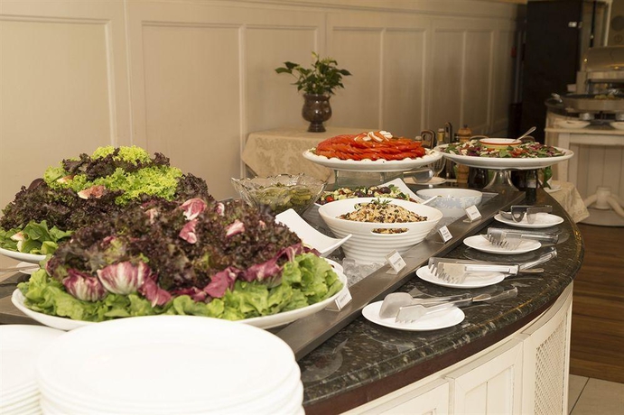 Imagen general del Hotel IL CAMPANARIO VILLAGGIO RESORT. Foto 3