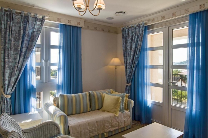 Imagen general del Hotel IL CAMPANARIO VILLAGGIO RESORT. Foto 9