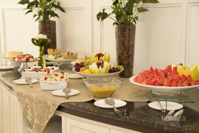 Imagen general del Hotel IL CAMPANARIO VILLAGGIO RESORT. Foto 13