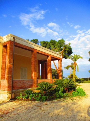 Imagen de los exteriores del Hotel IL PARCO - CENTRO BENESSERE. Foto 8