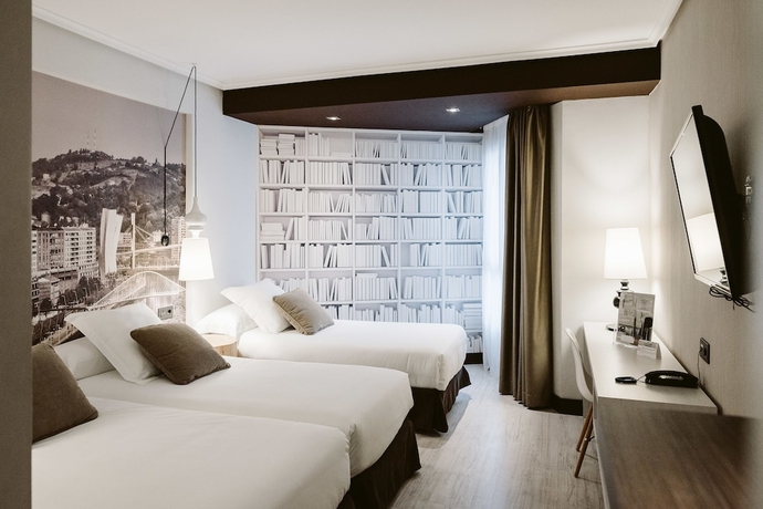 Imagen de la habitación del Hotel ILUNION Abando Bilbao. Foto 10