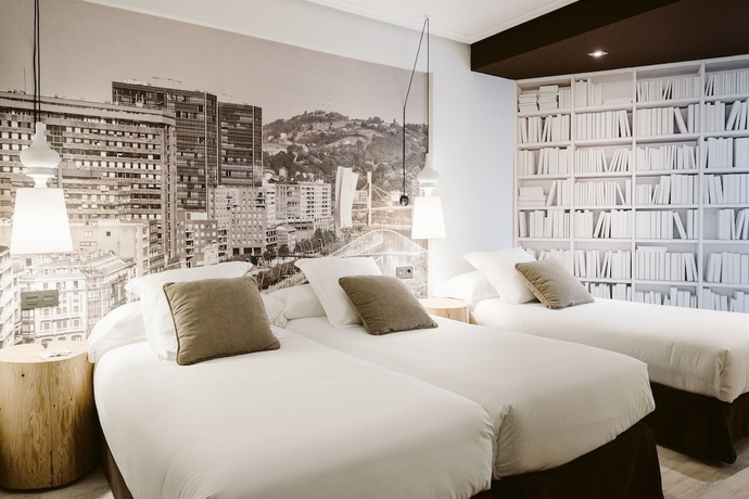 Imagen de la habitación del Hotel ILUNION Abando Bilbao. Foto 14