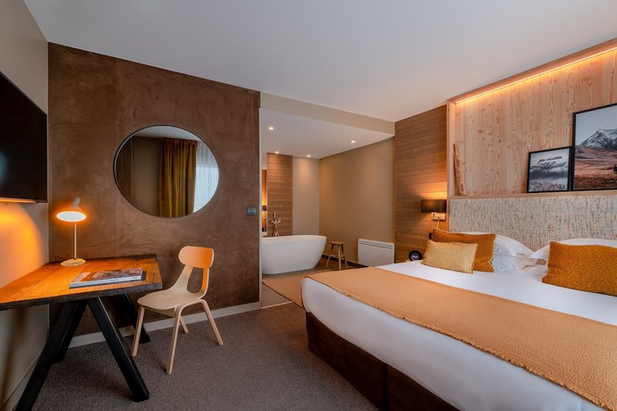 Imagen de la habitación del Hotel ILY Hotels La Rosiere. Foto 17