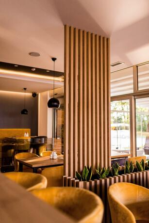 Imagen general del Hotel IN. Foto 30