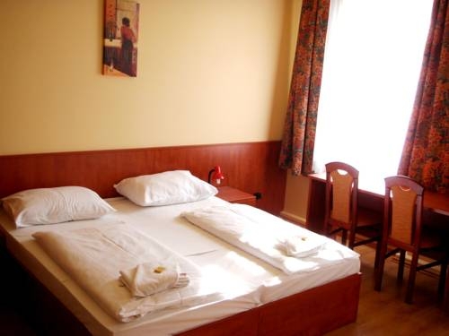 Imagen general del Hotel IN HERNALS. Foto 2