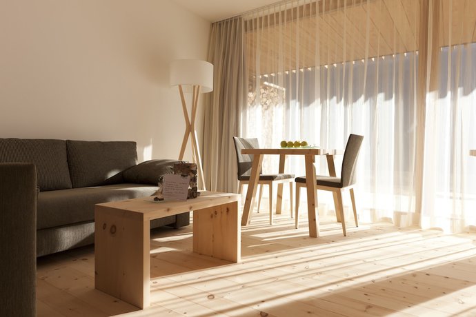 Imagen de la habitación del Hotel IN LAIN Cadonau. Foto 3