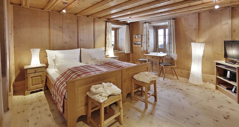 Imagen de la habitación del Hotel IN LAIN Cadonau. Foto 12