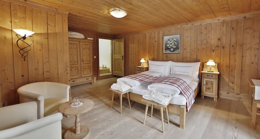 Imagen de la habitación del Hotel IN LAIN Cadonau. Foto 17