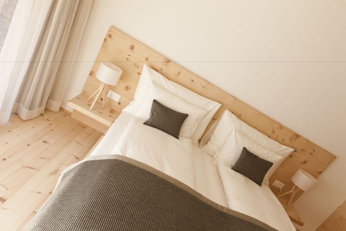 Imagen de la habitación del Hotel IN LAIN Cadonau. Foto 18