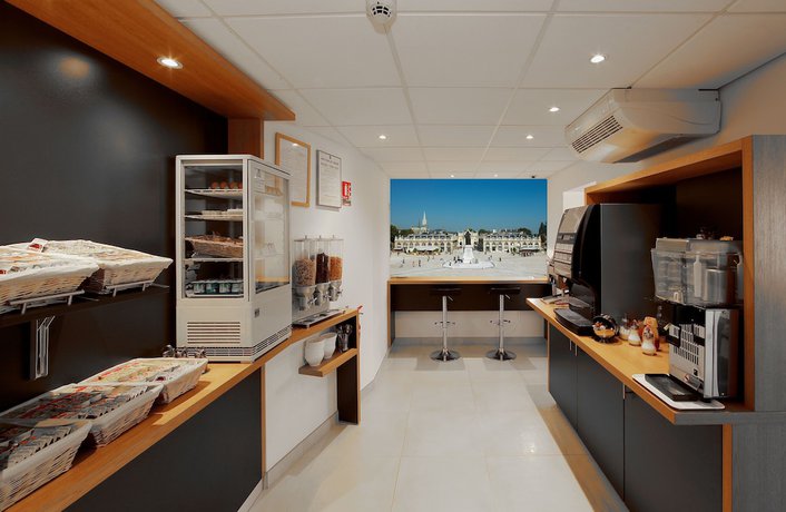 Imagen del bar/restaurante del Hotel IN Nancy Frouard. Foto 3