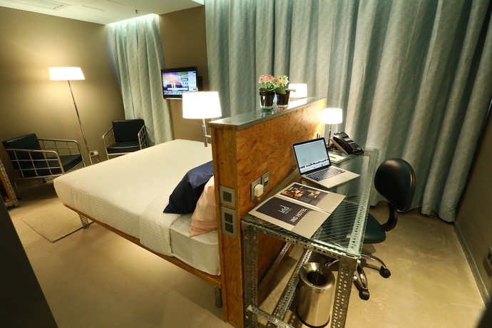 Imagen de la habitación del Hotel IND. Foto 13