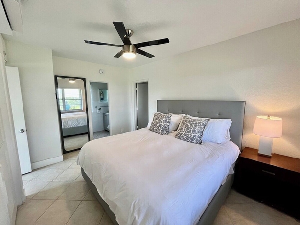 Imagen de la habitación del Hotel INLET PALM BEACHES. Foto 10