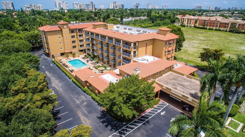 Imagen de los exteriores del Hotel INN OF NAPLES. Foto 15