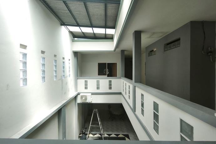 Imagen de los interiores del Hotel INNCA Singa Utara, Semarang. Foto 11