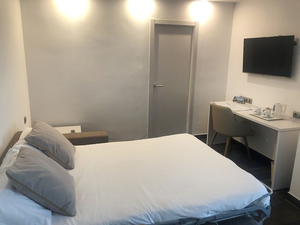 Imagen de la habitación del Hotel INNSiDE Alicante Porta Maris. Foto 6