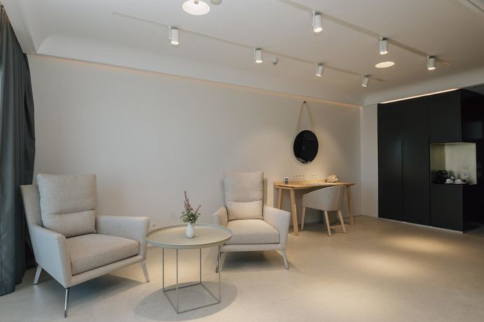 Imagen de la habitación del Hotel INNSiDE Alicante Porta Maris. Foto 8