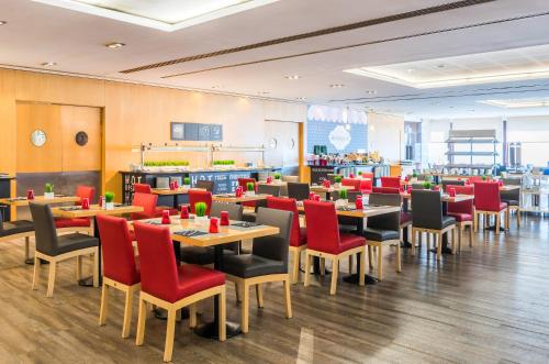 Imagen de los interiores del Hotel INNSiDE Barcelona Aeropuerto. Foto 18