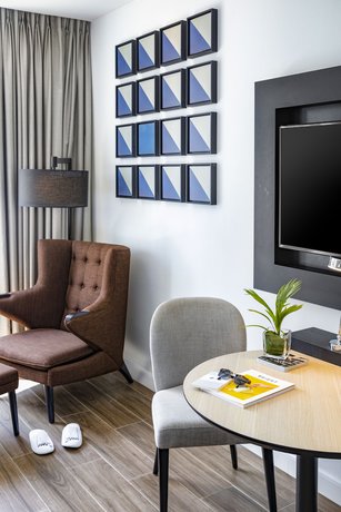 Imagen de la habitación del Hotel INNSiDE Saigon Central. Foto 3