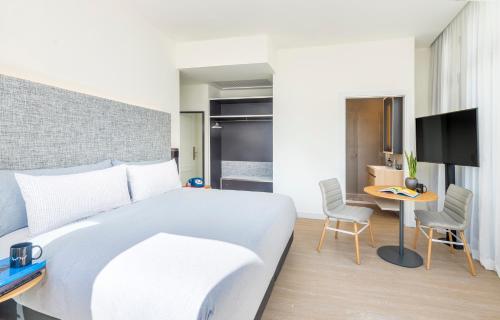 Imagen de la habitación del Hotel INNSiDE by Meliá Madrid Valdebebas. Foto 5