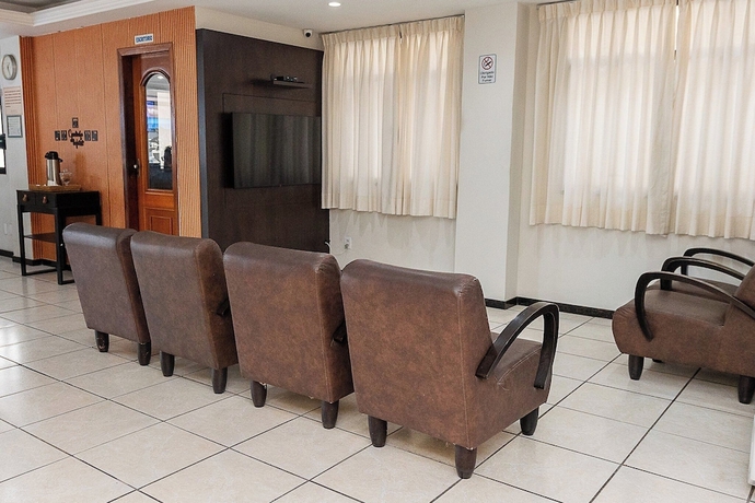 Imagen de los interiores del Hotel INTER HOTEL. Foto 15