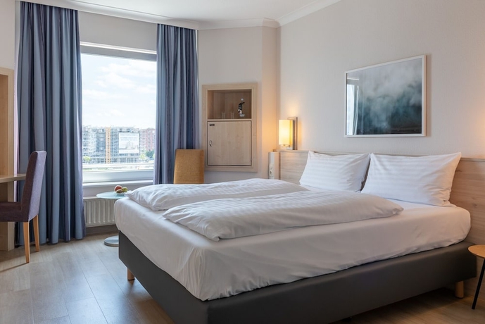 Imagen de la habitación del Hotel INTERCITY KIEL. Foto 12