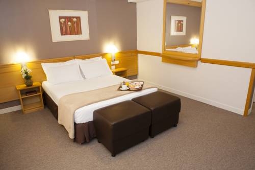 Imagen de la habitación del Hotel INTERCITY PREMIUM GRAVATA&Iacute;. Foto 9