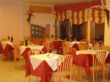 Imagen general del Hotel INTERHOTEL LES OLIVIERS. Foto 5