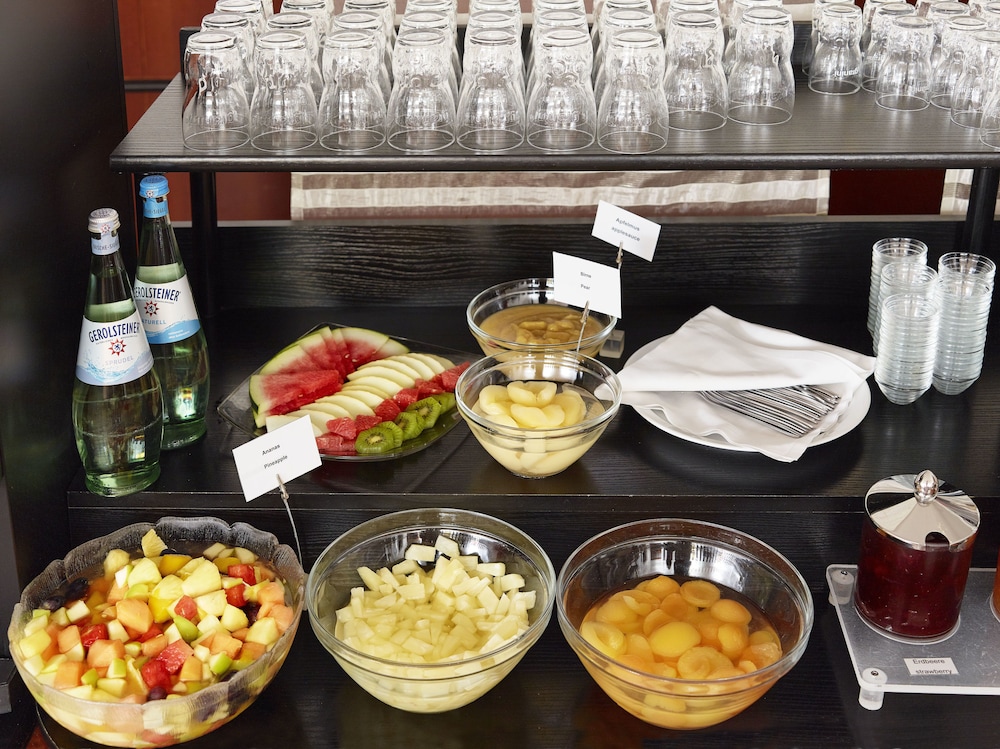 Imagen del bar/restaurante del Hotel INVITE Hotel an der Kaiserburg. Foto 3