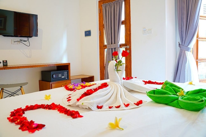 Imagen de la habitación del Hotel IOOVE Tanjung Seminyak Suites. Foto 3