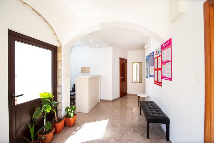 Imagen de los interiores del Hotel IPER. Foto 20