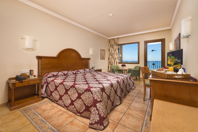 Imagen de la habitación del Hotel IPV Palace and Spa. Foto 5