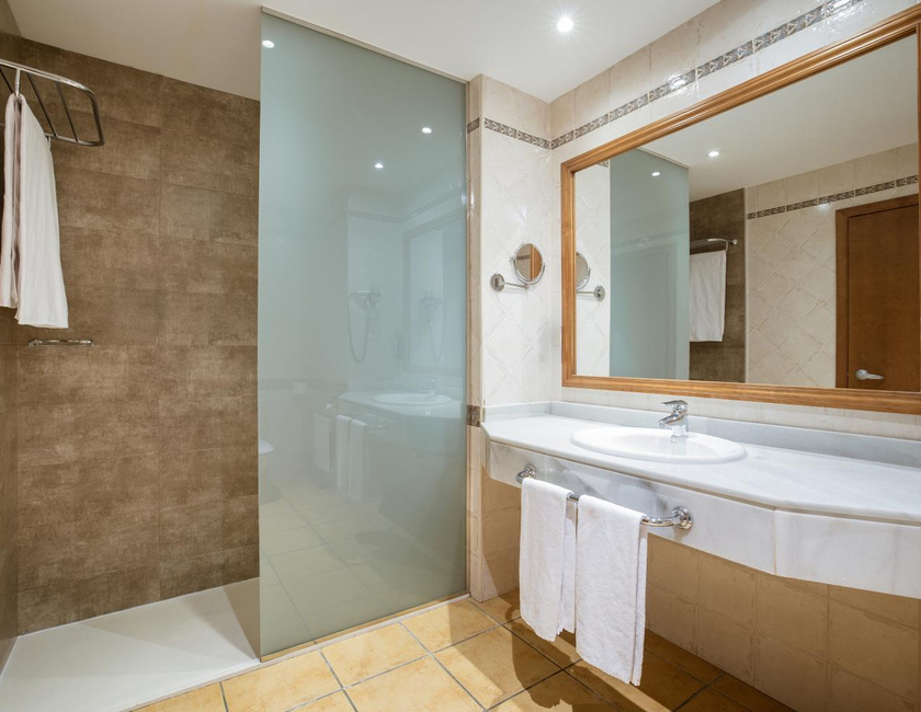 Imagen de la habitación del Hotel IPV Palace and Spa. Foto 5
