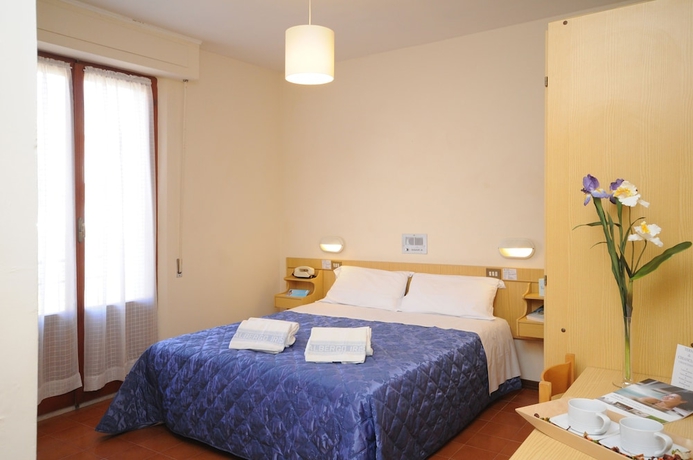 Imagen de la habitación del Hotel IRIS, Chianciano Terme. Foto 4
