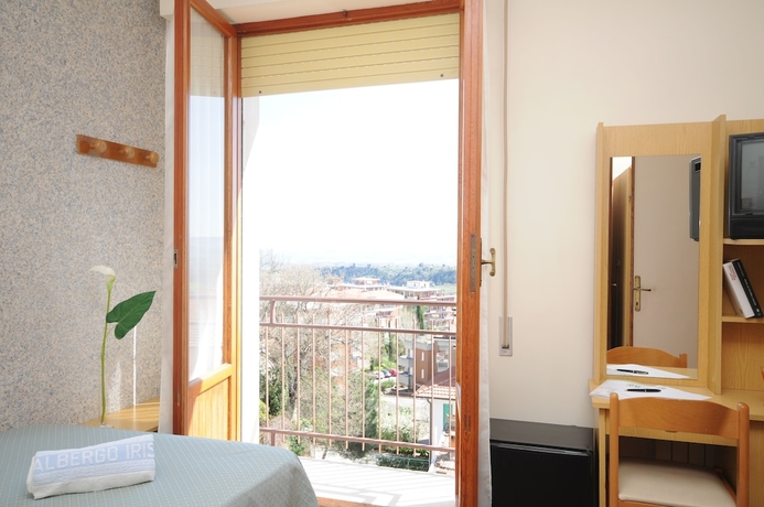 Imagen de la habitación del Hotel IRIS, Chianciano Terme. Foto 9