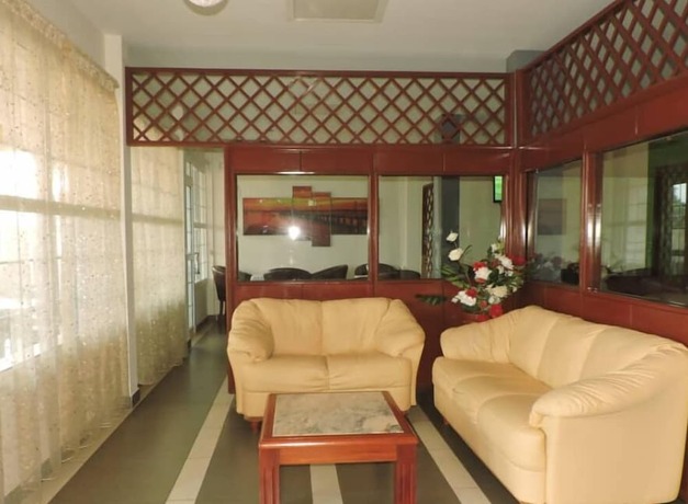 Imagen general del Hotel IRIS HOTEL, Yaound&eacute;. Foto 10