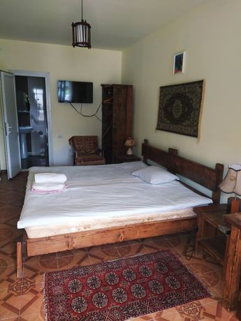 Imagen de la habitación del Hotel IRIS mini hotel. Foto 11