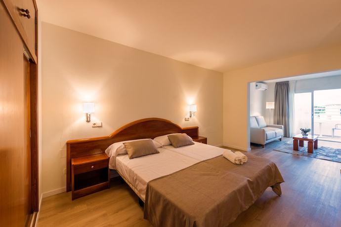 Imagen de la habitación del Hotel IROCO HOSTAL. Foto 9