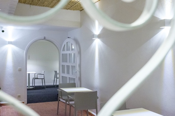 Imagen de los interiores del Hotel IROCO HOSTAL. Foto 20