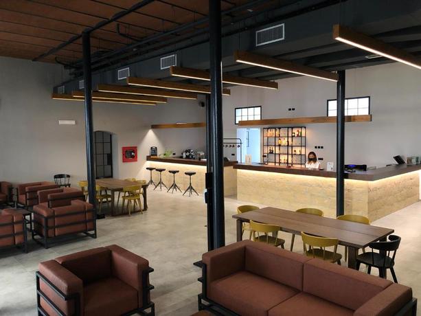 Imagen general del Hotel IRON Hotel. Foto 16