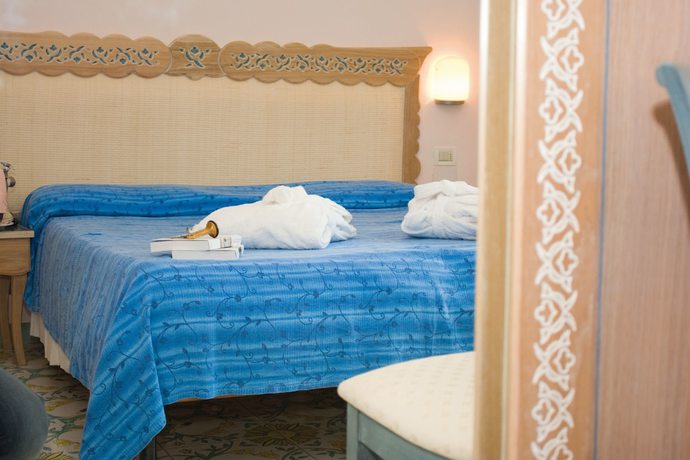 Imagen de la habitación del Hotel ISOLAVERDE. Foto 8