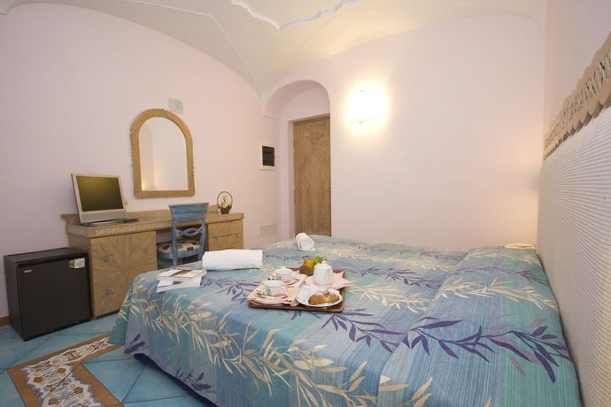 Imagen de la habitación del Hotel ISOLAVERDE. Foto 9