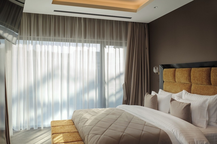 Imagen de la habitación del Hotel ISSA Resort. Foto 4