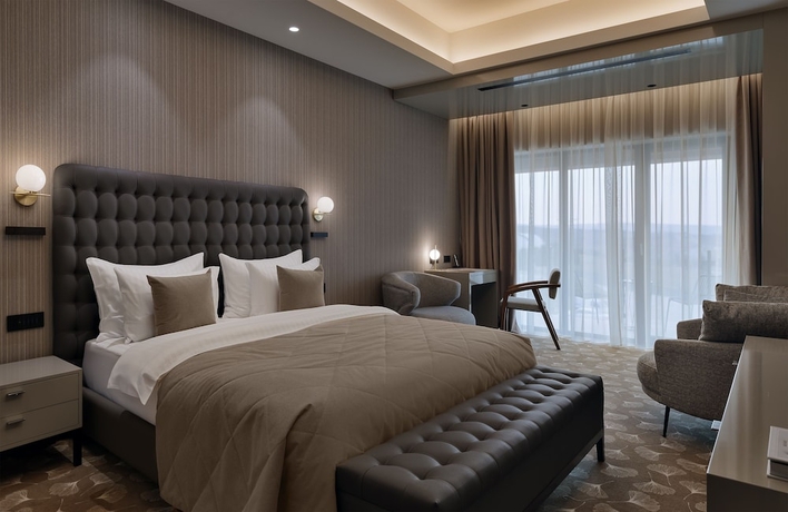 Imagen de la habitación del Hotel ISSA Resort. Foto 6