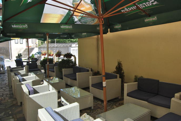 Imagen del bar/restaurante del Hotel ITALIA, Sarajevo. Foto 3
