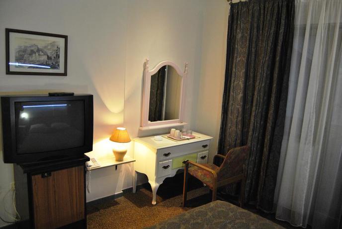 Imagen de la habitación del Hotel ITALIA, Sarajevo. Foto 5
