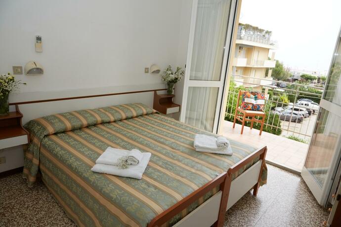 Imagen general del Hotel ITALIACERVIA. Foto 4
