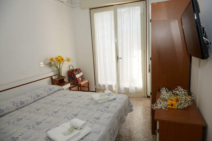 Imagen general del Hotel ITALIACERVIA. Foto 13