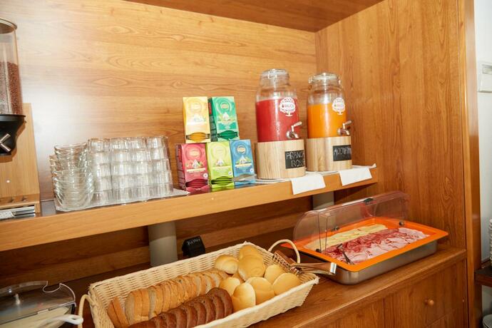 Imagen general del Hotel ITALIACERVIA. Foto 43