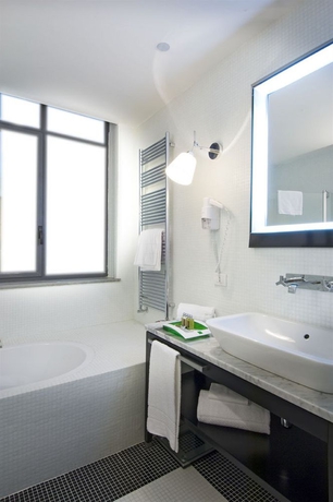 Imagen de la habitación del Hotel ITALIANA HOTELS MILAN RHO FAIR. Foto 8