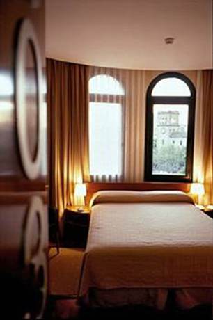 Imagen de la habitación del Hotel ITC Barcelona by Soho Boutique. Foto 5